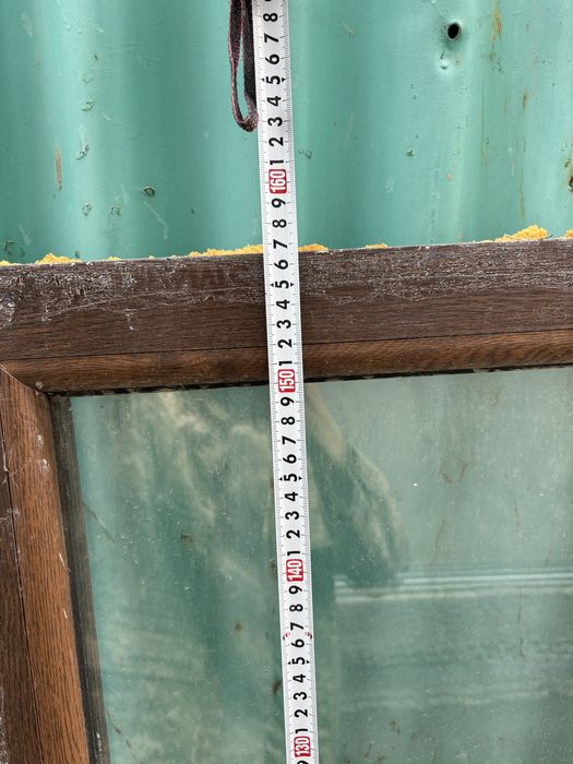 Пластиковое окно коричневое