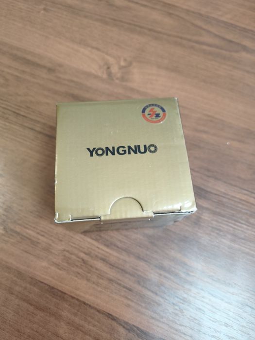 Объектив для Кенон  50мм