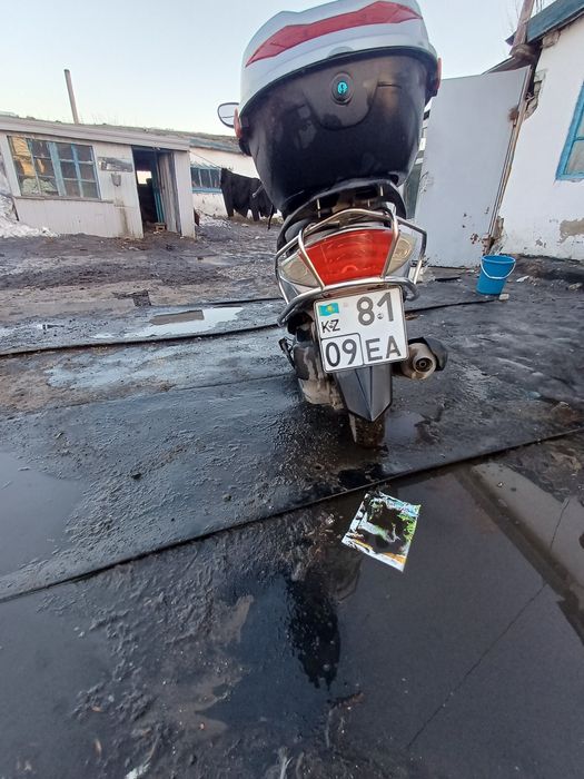 Продам скутер новый