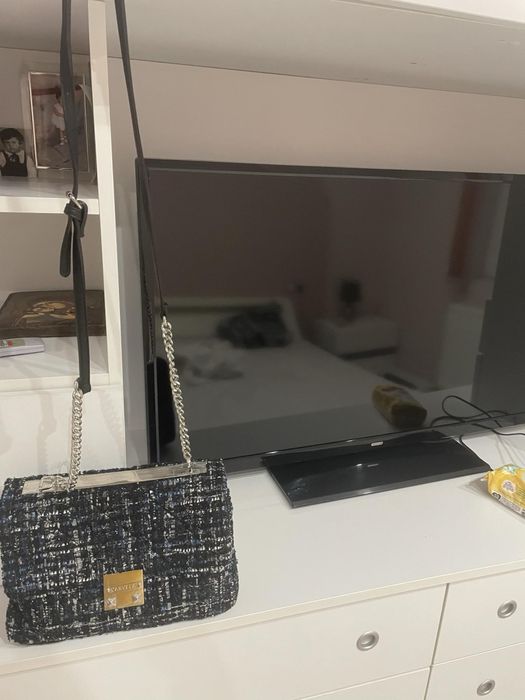 Дамска чанта Carvela