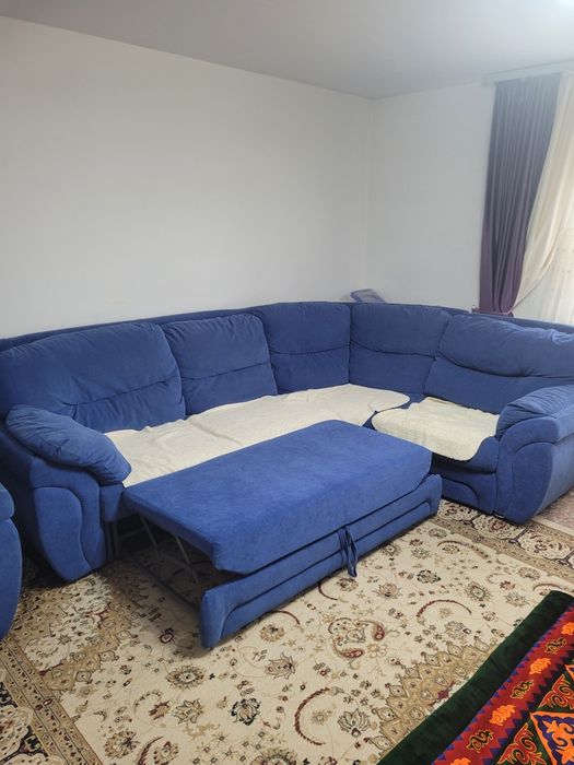 Продам диван угловой