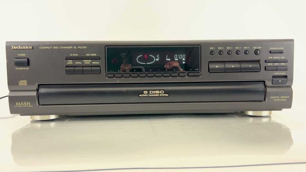 Vand CD changer Technics 787