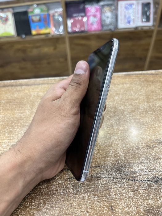 iPhone X  (Kaspi 0-0-12)