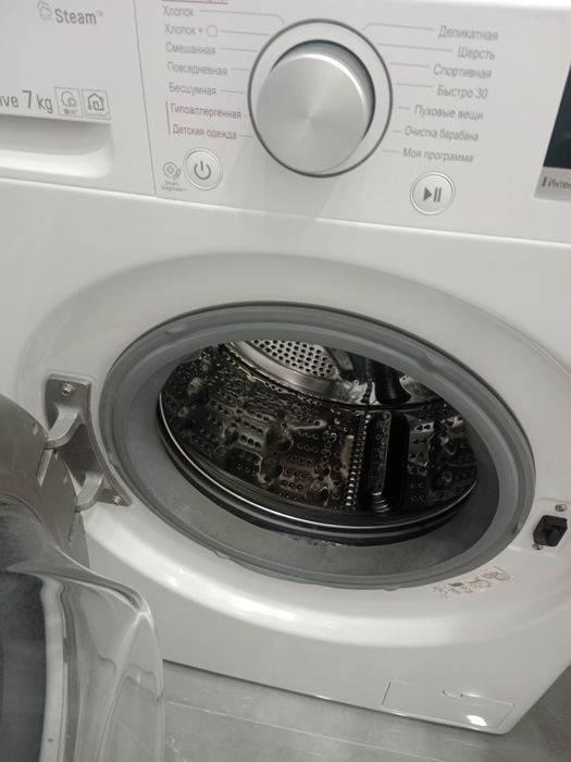 Продам стиральную машину LG!