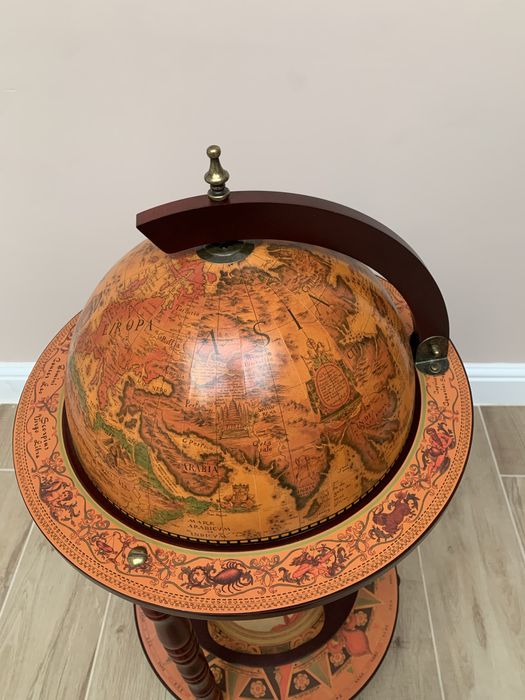 Glob bar cu suport pentru sticle si pahare