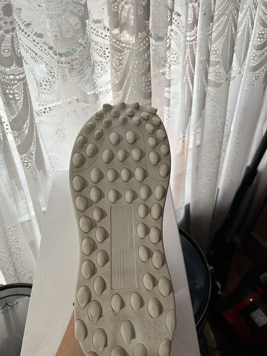 Vand off white marimea 42