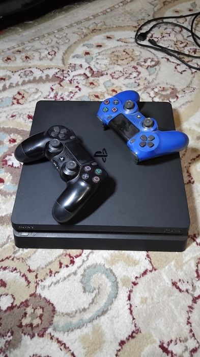 PS4 в хорошим состоянии