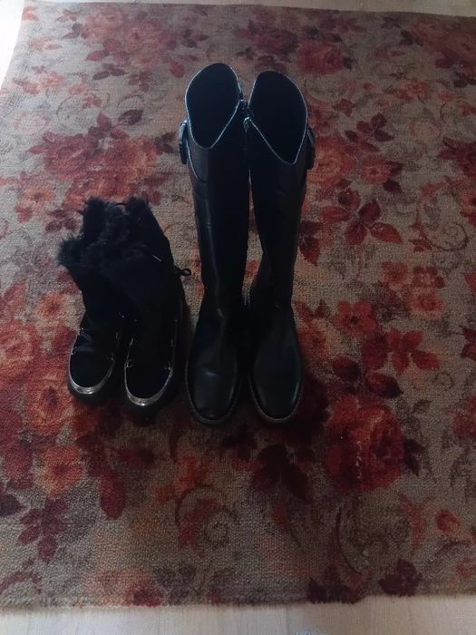 Продам обувьцена за 2 ары 20000