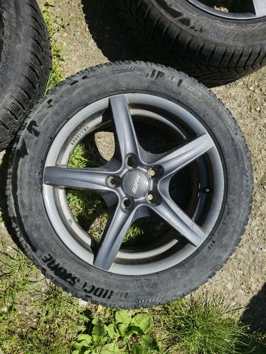 Зимни гуми с джанти 16 цола 205 / 55 Форд Ford