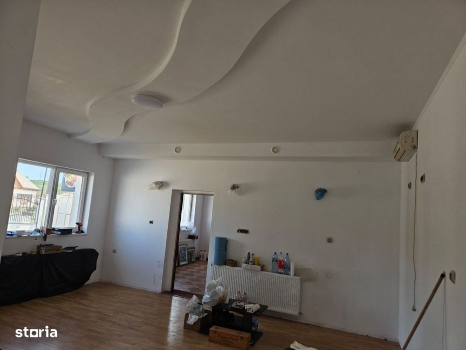 Casa de inchiriat zona zona Topolita la doar 3,5 km de Tg Neamt