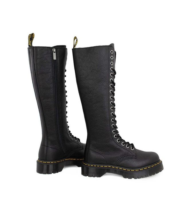 Ghete înalte Dr Airwair Martens