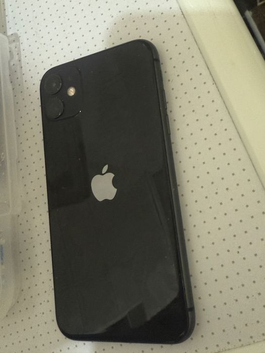 Iphone 11, 70 000 тенге продается