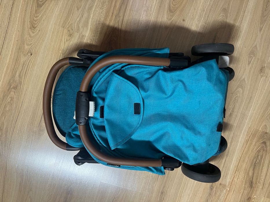 Carucior sport usor de manevrat