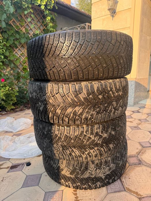 235 50 R20 MICHELIN x-ice Norte