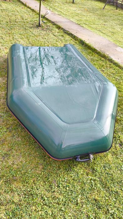 Vând barcă gonflabilă Kolibri KM 280 cu podină full tego