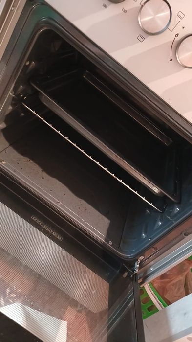 Продам электрическую газ плиту