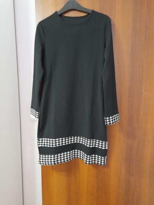 Предлагам супер офециална рокля