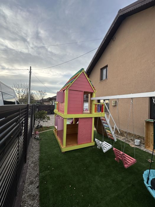 Loc de joaca casute de copii!