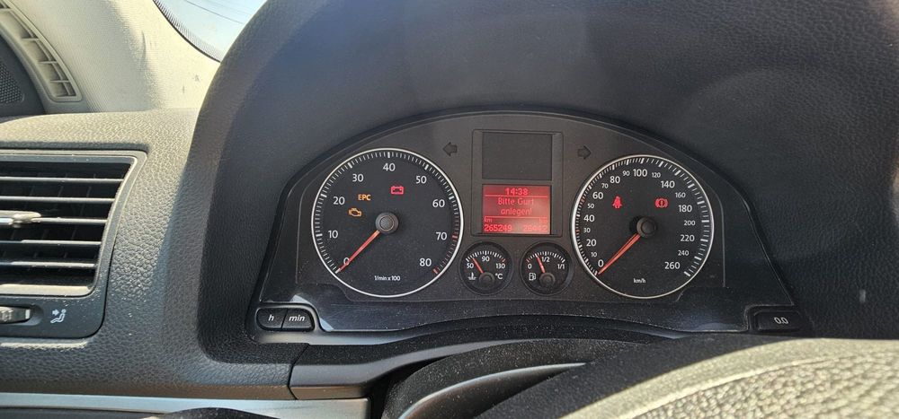 Golf 5 1.6 benzina