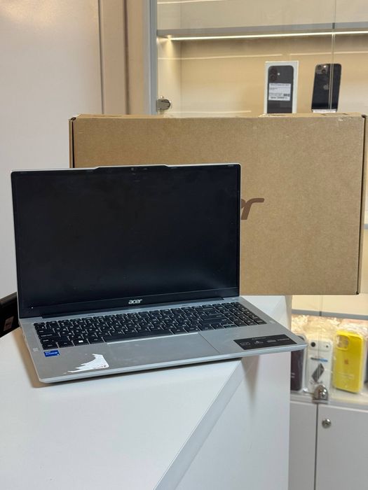 Acer Aspire i5/13, SSD 512GB |