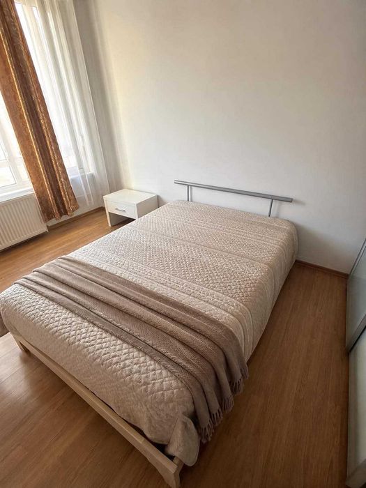 Se inchiriaza apartament cu doua camere ARED UTA