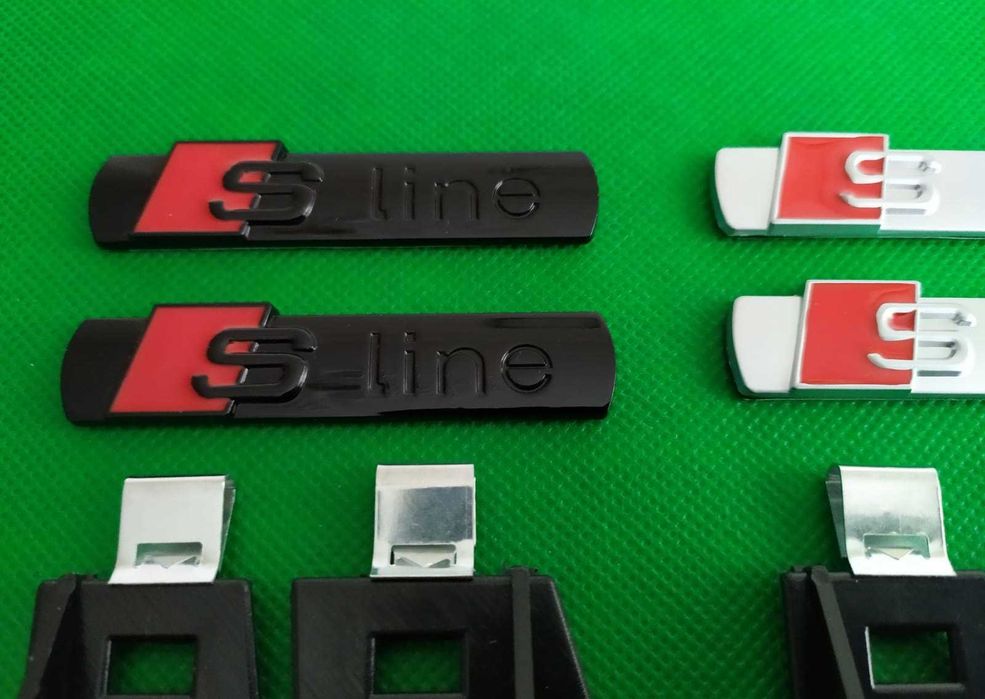 Eмлема Audi S line лого S-line RS / решетка / врати / волан сива черна