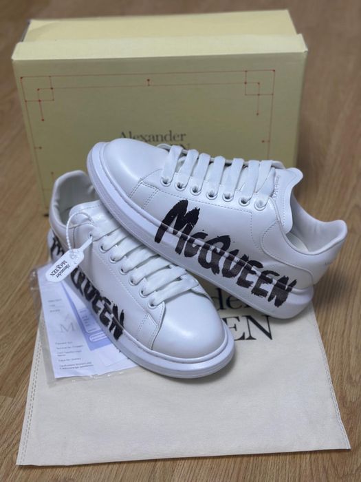 Adidasi Alexander McQueen Graffiti White