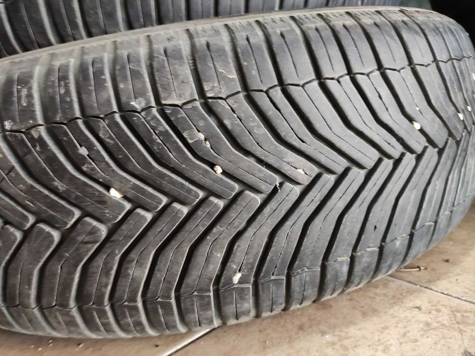 4бр Всесезонни гуми 215 65 16 - Michelin