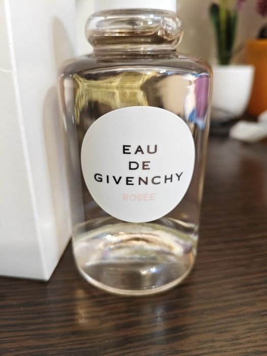 Парфюм Eau de Givenchy rosee
