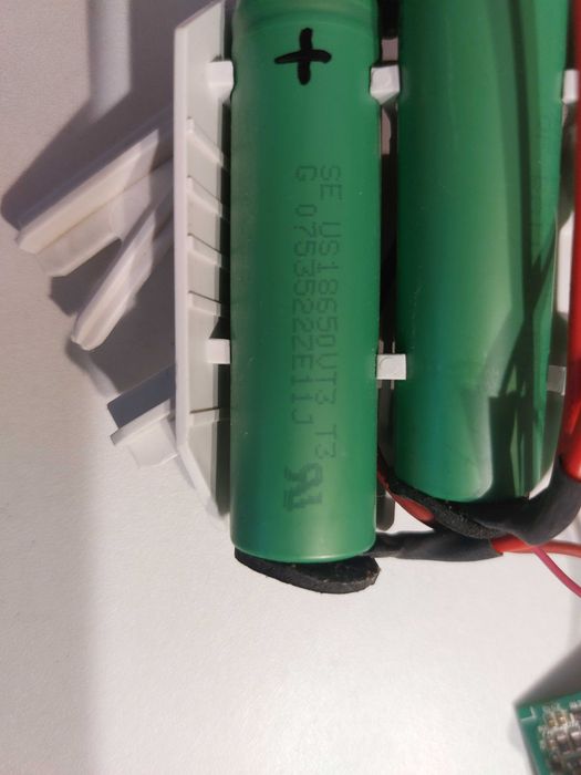 Aspirator AEG HX6 Convenience 18v, pe piese, placa defecta