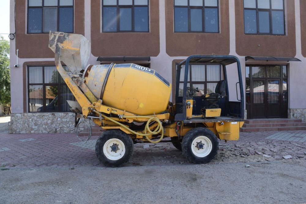 Autobetoniere autopropulsată Fiori – profesională pentru șantiere