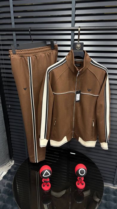 Trening Armani. Calitate top. Toate mărimile disponibile