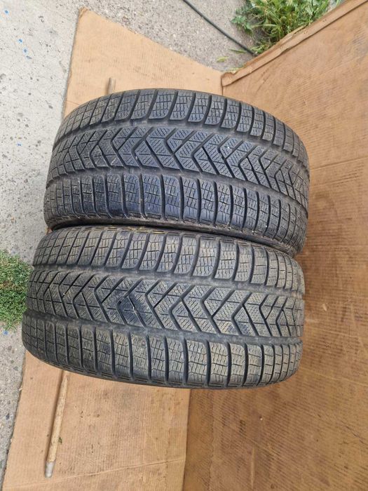 2 Pirelli R18 255/35 Зимни гуми  DOT3516