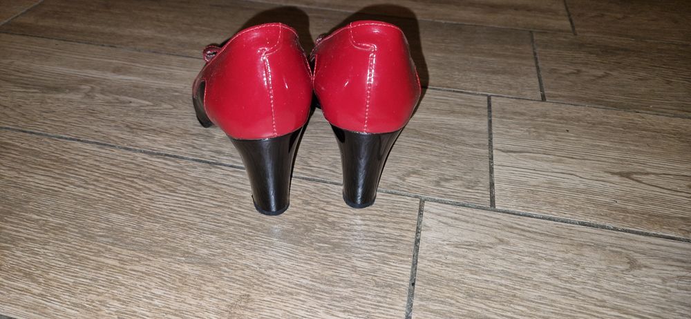 pantofi cu toc, mărimea 39