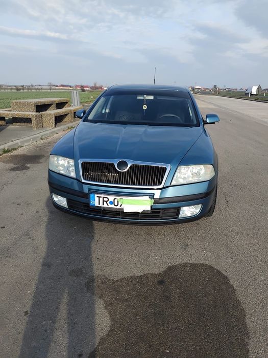 Vând sau schimb Skoda2