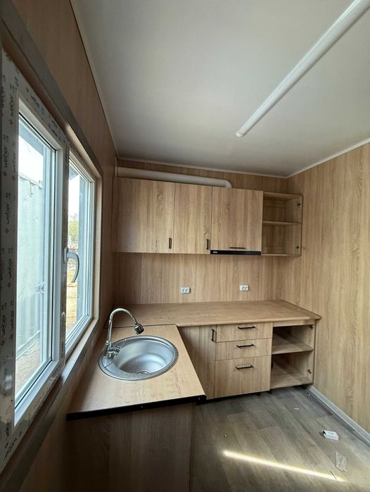 Контейнер жилой Утепленный контейнер Бытовка Пустой контейнер