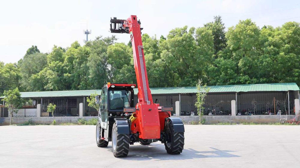 Телескопический погрузчик