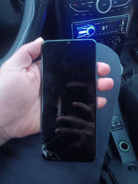 Oppo телефон сатылады