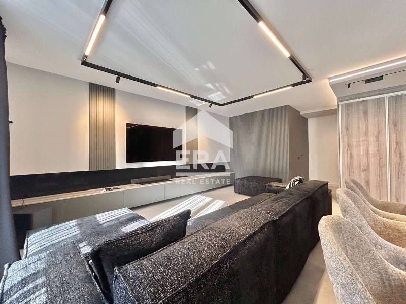 Продава се Тристаен апартамент в София, Манастирски ливади - 183 кв.м за 3382 €/кв.м - Снимка #2