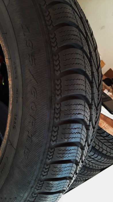 ЕДИНИЧНИ ЗИМНИ и ЛЕТНИ гуми 13,14 и 15 цола