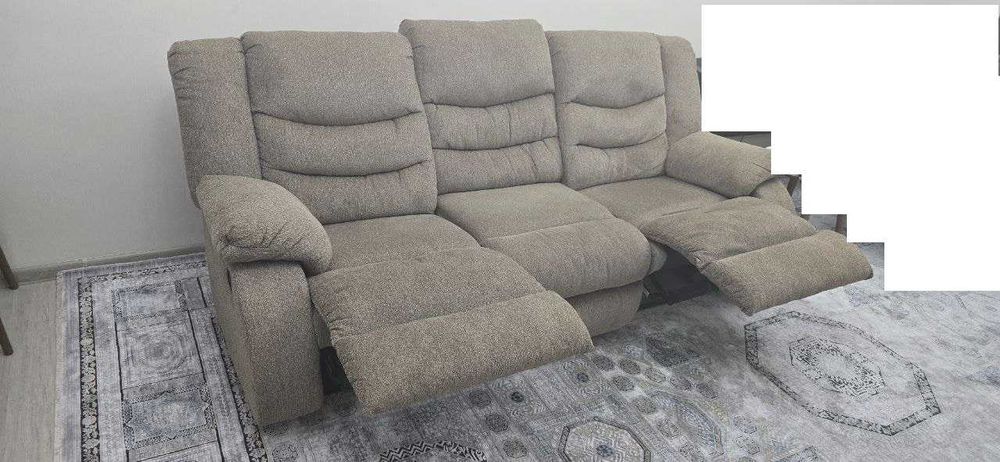 Продается диван Ashley в идеальном состоянии