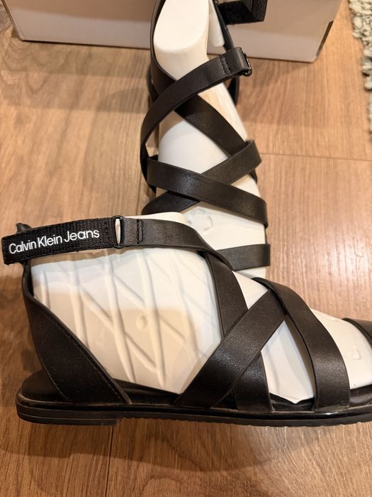 Calvin Klein 37 номер