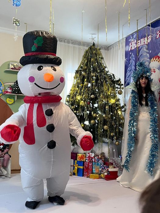 Сдам в прокат надувной костюм снеговика