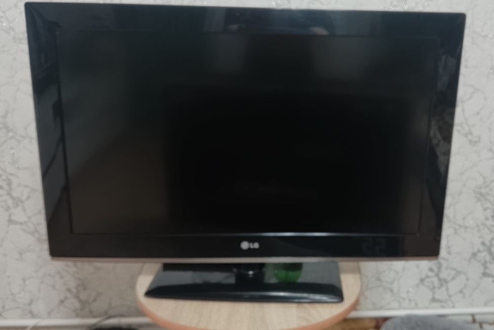 Продам Телевизор LG