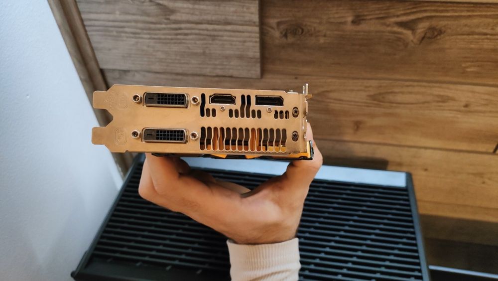 Placa video Radeon r9 290 4gb gddr5