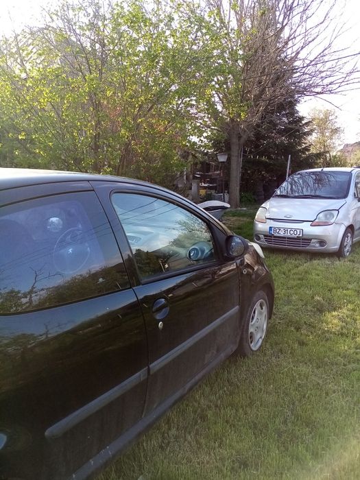 Peugeot 107 an 2008 1000 cm benzina