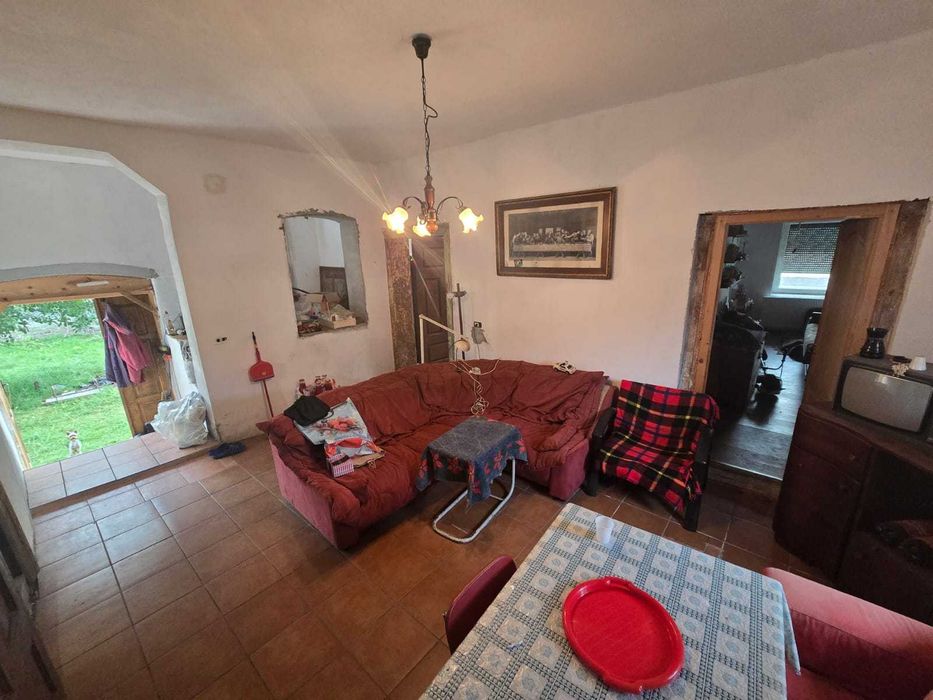 Vind Casa la Arpașu de jos - Vedere 5