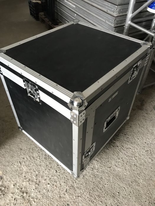 Vand rack case pentru mixer si amplificatoare