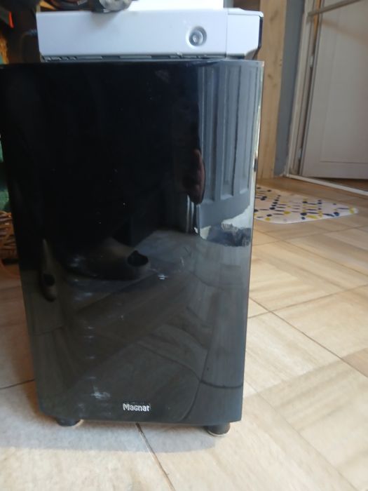 Boxe dividi si subufar aproape noi cu tot cu cabluri la ele