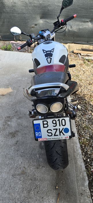 Suzuki gsr600 naked